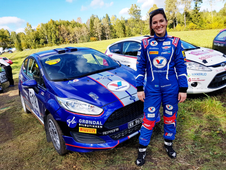 RALLYBIL-DEBUT: Bakkeløp ga Molly mersmak, og dette blir trolig ikke siste gangen vi får se henne bak rattet i en rallybil. (FOTO: TORSTEIN ERIKSEN)