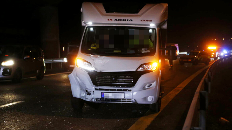 E18: Bobil og personbil kolliderte i Kobbervikdalen