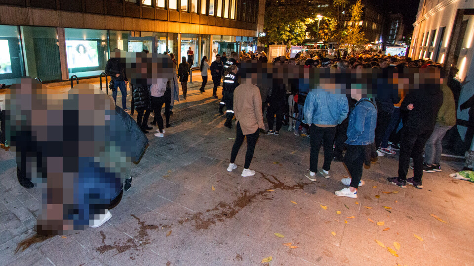 Kaosscener da hundrevis av 18-åringer inntok bygatene