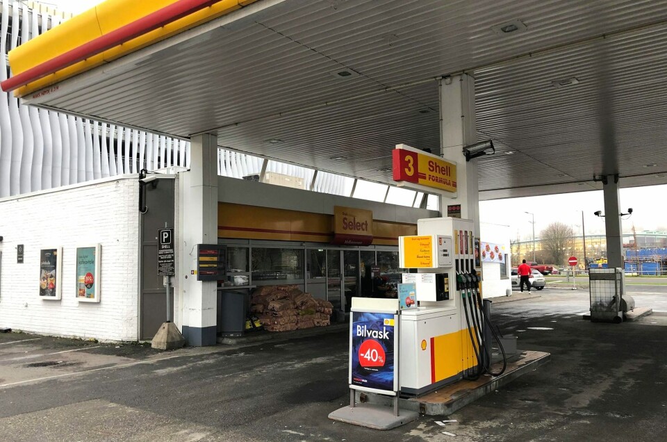 STENGT: Shell på Strømsø er stengt på grunn av strømbruddet.
