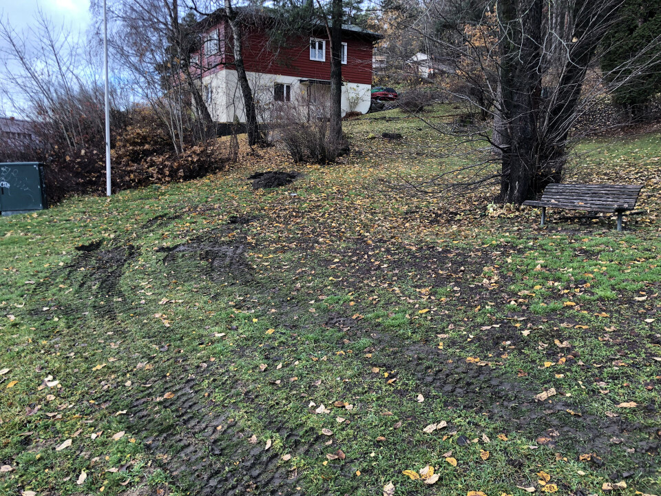 BORTE: Statuen av Thorleif Haug ble onsdag flyttet for tredje gang.