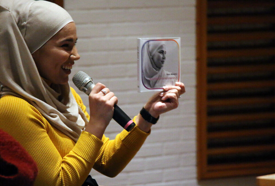 FORFATTER: Iman Meskini har sluppet boken #MinHistorieMinMening i Instagram-format.
