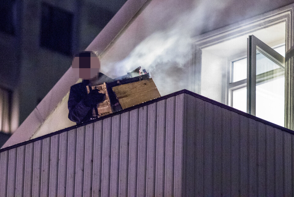 INGEN GENISTREK: Brannvesenet måtte rykke ut for å slukke et branntilløp som følge av dette påfunnet.