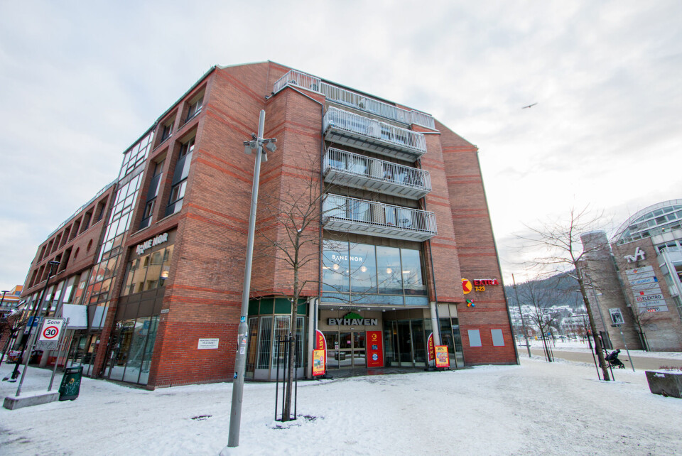 BANE NOR: I tillegg til kontorene på selve jernebanestasjonen i Drammen har Bane NOR nå fyllt hele lokalet i 2. etasje på Byhaven, tidligere Kontorhuset. (FOTO: ALEXANDER JANSEN / DRM24)