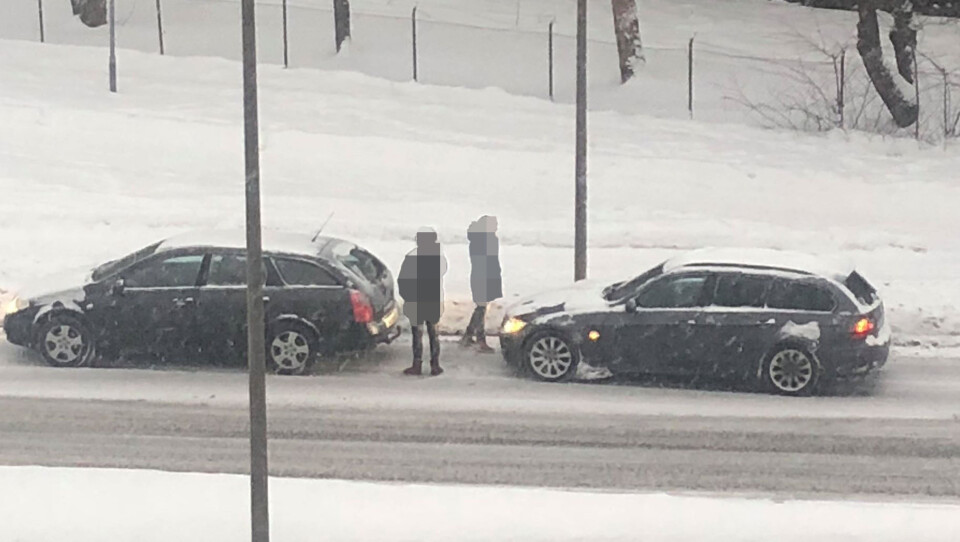 STRØMSØ: Her i Bjørnstjerne Bjørnsons gate ble en bil påkjørt bakfra av en annen.