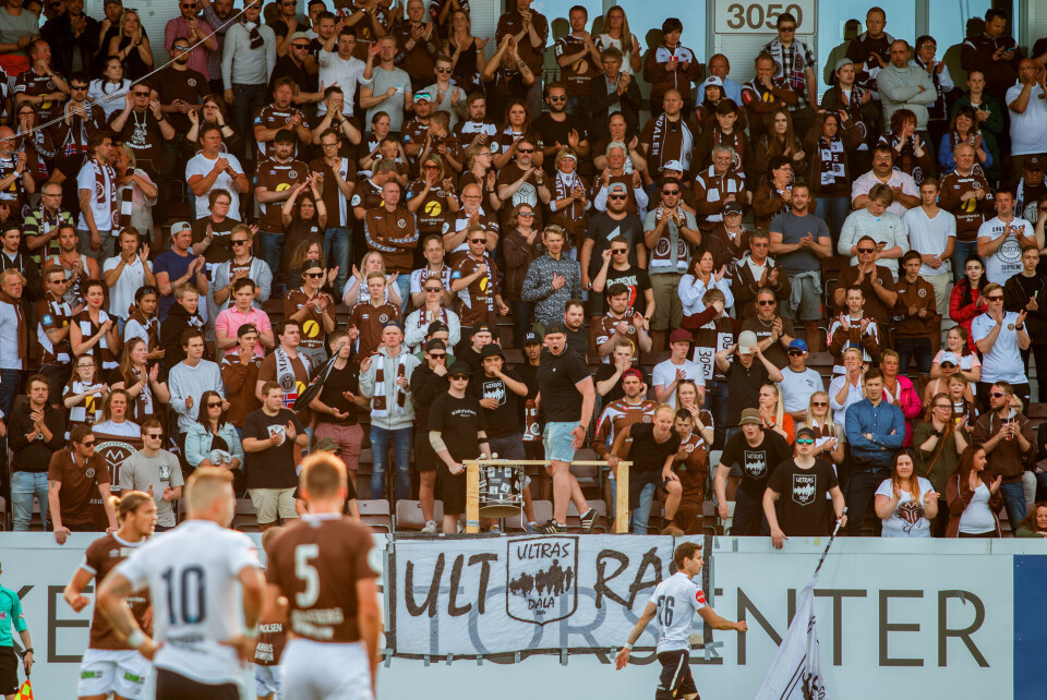 TIL DRAMMEN: 3050-supporterne vil fylle den gamle GU-tribunen.