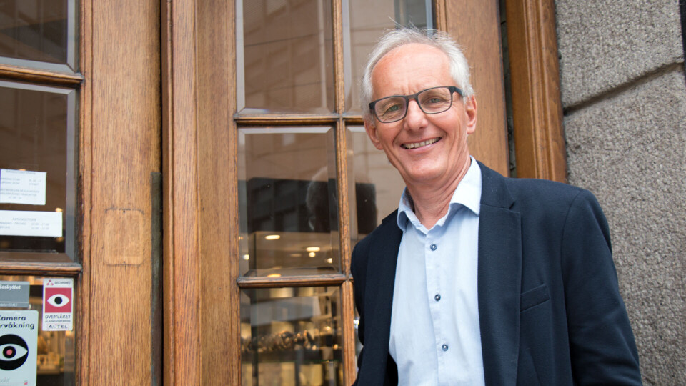 100 ÅRS HISTORIE: Eier og daglig leder Henning Bjørnstad er tredje generasjon gullsmed, og tok over driften i 1990.