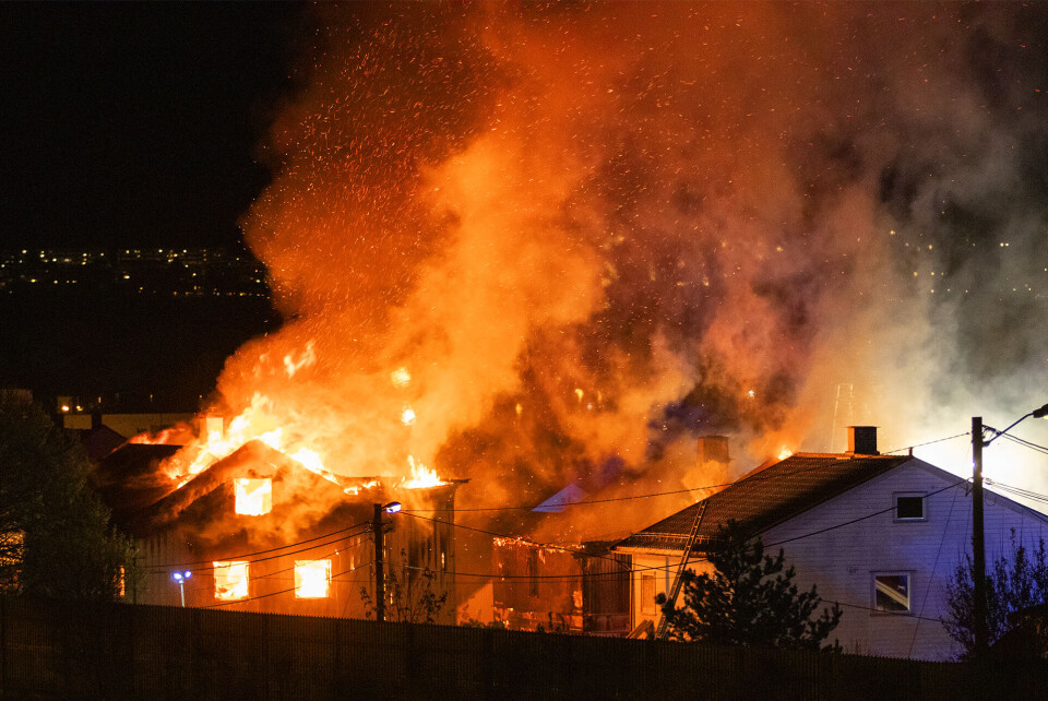 BRANNINFERNO: Brannen herjet i flere timer.