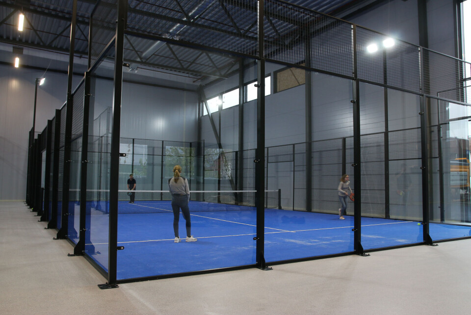 Sa opp jobben for å satse på padel-tennis i Drammen