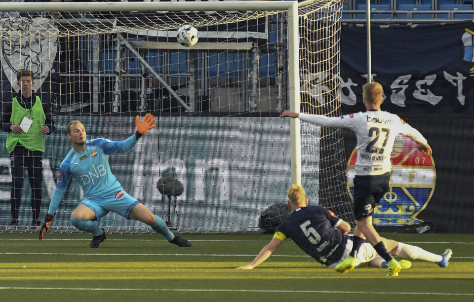 SIF hadde mye ball, men når det knapt skapes målsjanser i andre enden hjelper det lite på motivasjonen. Det var en mindre fornøyd Godset-trener som møtte pressen etter det som må sies å være en skuffende kamp foran rekordlave 4.500 tilskuere.