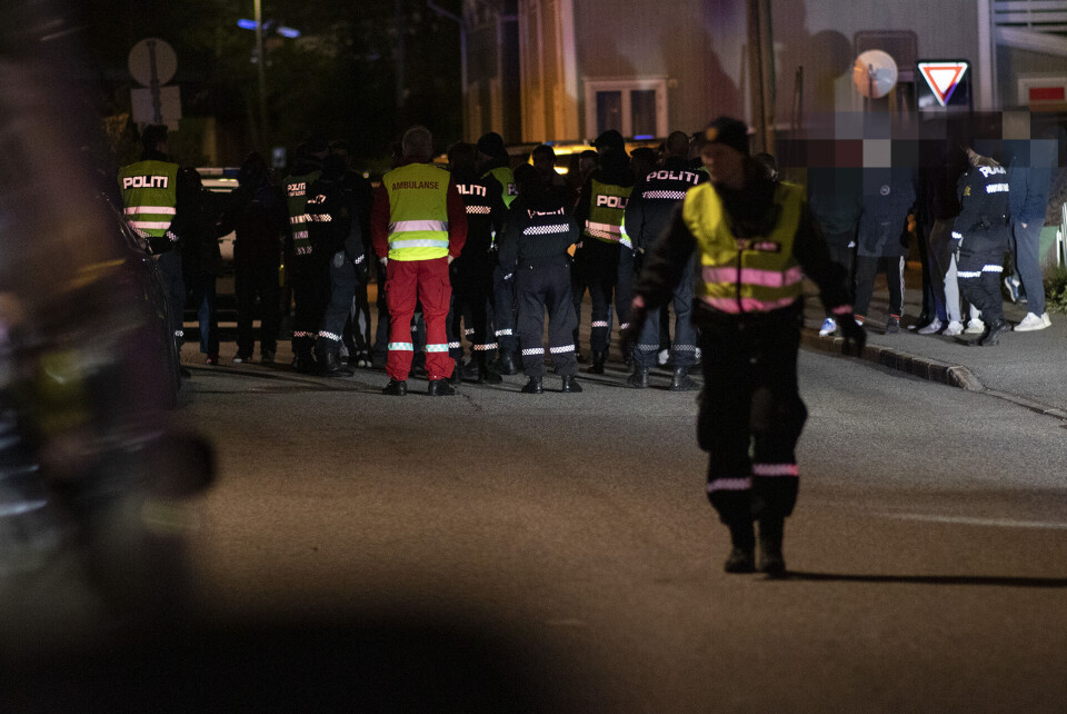 To personer omkom i storbrann på Lierstranda - flere hus totalskadd