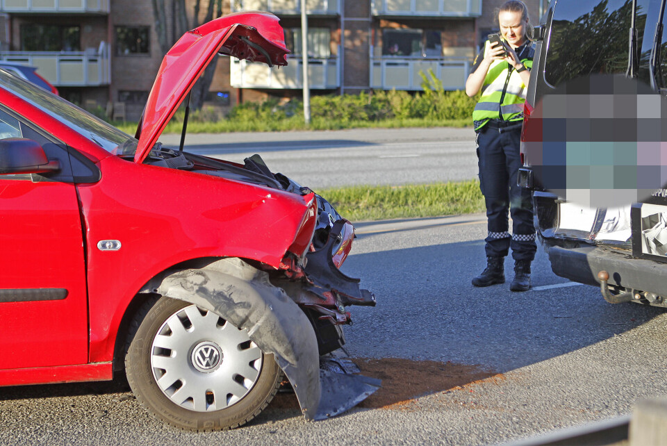 Tre personer til legevakt etter kjedekollisjon i sentrum