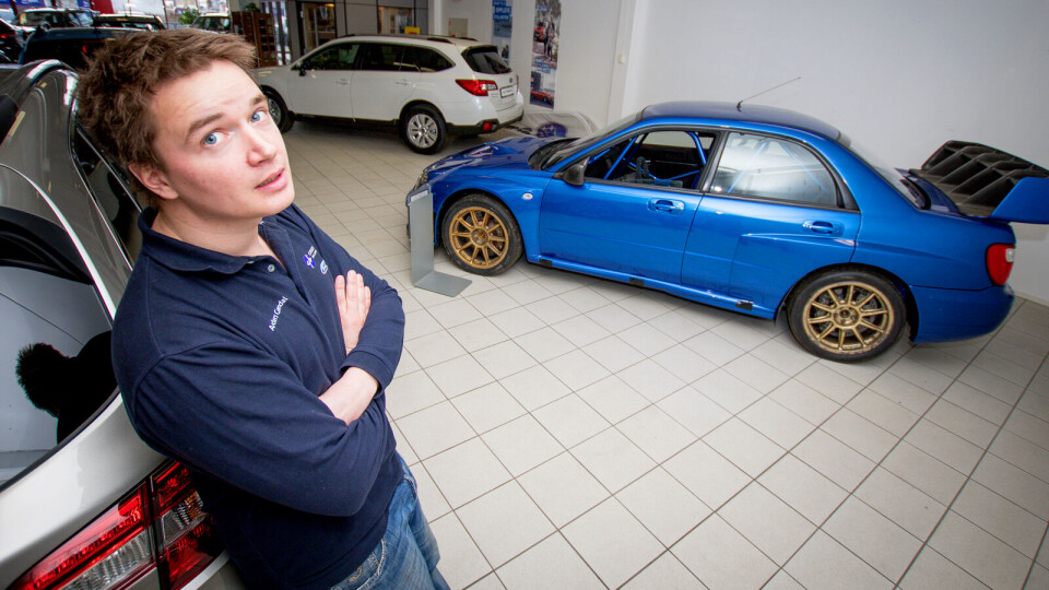VEMODIG: Anders Grøndals Subaru Impreza WRC-bil fra 2004 er gjenoppbygget som ny med 100% originale deler.