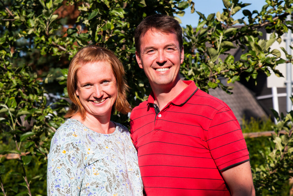 GLAD I MENNESKER: - Man må være ganske fleksibel og tilgjengelig for gjestene for å være en god vert, mener Stefan og Steffi von Sadowsky.