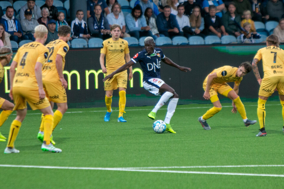 FRISKE TAKTER: Oslo-gutten Moses Mawa holdt tidvis «huskestue» med svimle nordlendinger.