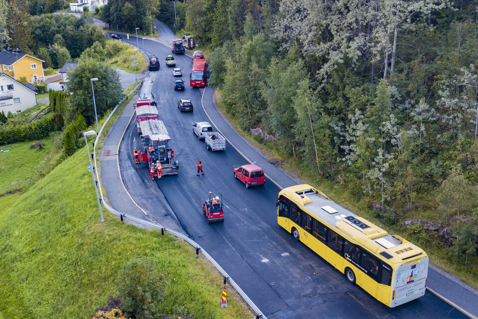 KØ: Med kolonnekjøring blir det mye venting og lange køer i rushtrafikken - både for busser og bilister.