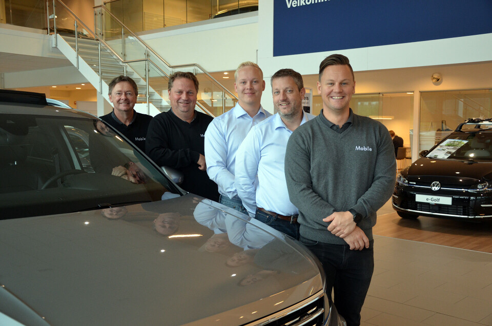 FORNØYDE HOS MOBILE HOKKSUND: Fra venstre Roger Hagen, Roger Eilertsen, Alexander Pettersen, Jahn Thomas Formo, Gard Christoffer Hagen.