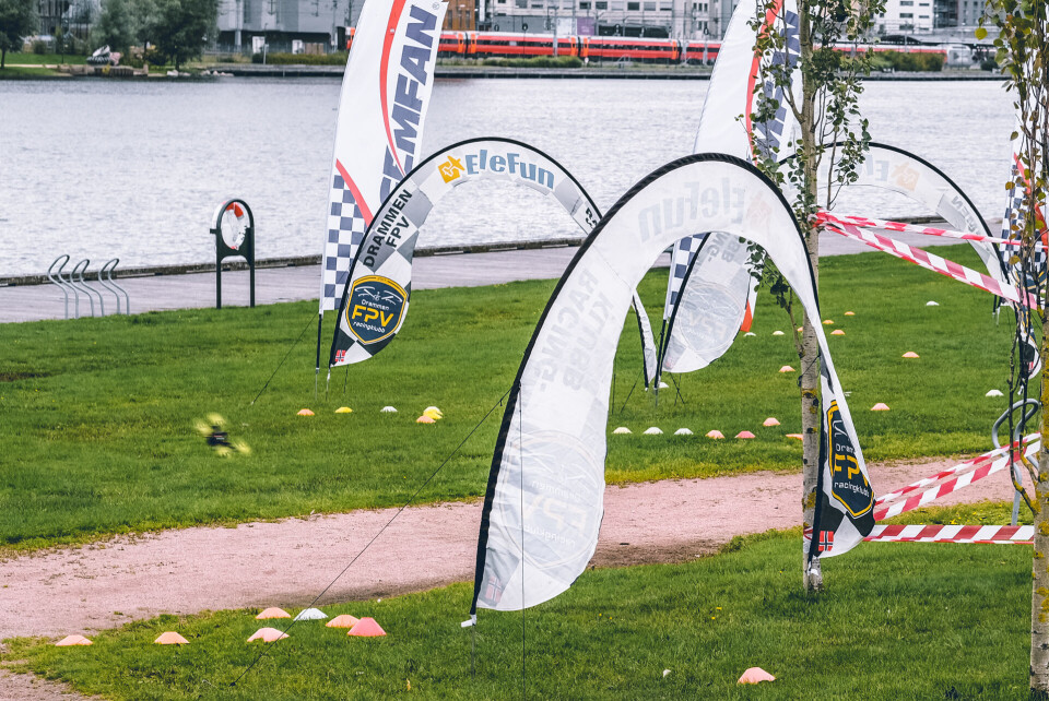 Bli med på droneracing på Holmennokken!
