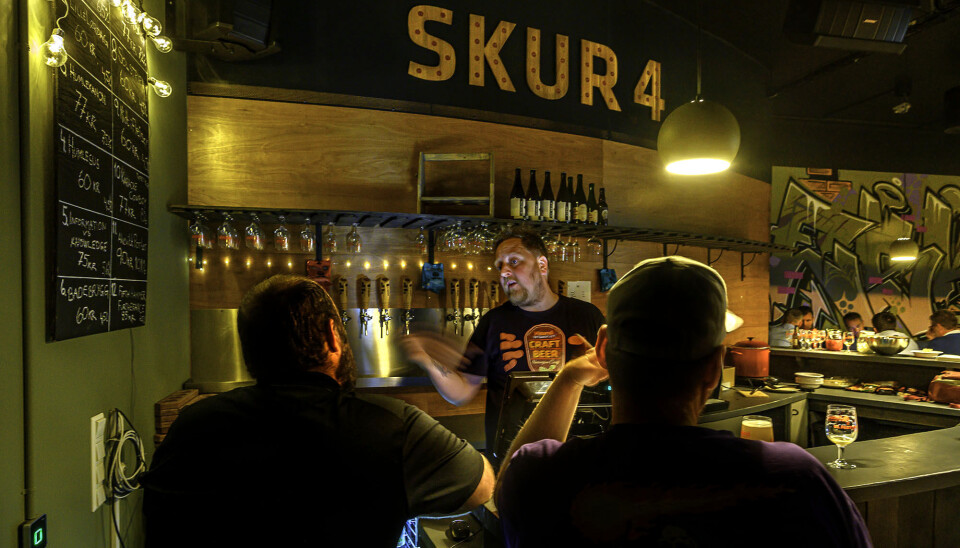 FRA EGET FAT: Egen pub gir pubvert Rune Ottersen muligheten til å presentere eget fatøl i 12 varianter.