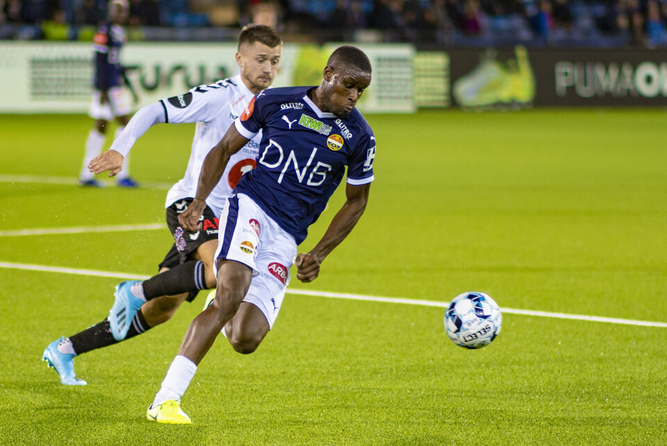 Etter pause var det Godset som styrte store deler av kampen på Marienlyst, men fikk ikke lønn for strevet. Det gjorde derimot Odd som økte ledelsen til 3-1 etter halvspilt omgang. Først fem minutter før slutt kom Godset igjennom og reduserte ved gamle Mustapha Fofana - 18-åringens første scoring i Godset-drakta.