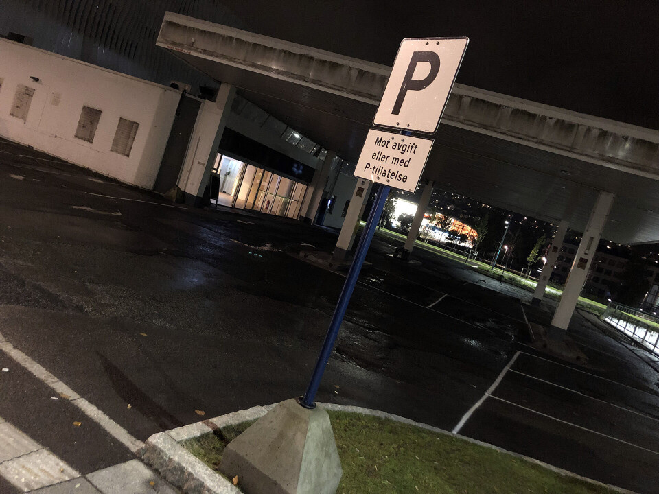 Fra bensinstasjon til parkeringsplass - inntil videre