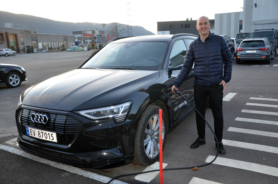 Salgssjef Magnus Løver kan notere en knallsterk oktober måned for Audi e-tron.