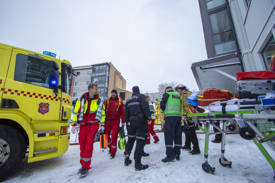 Høyblokk på Fjell evakuert etter leilighetsbrann