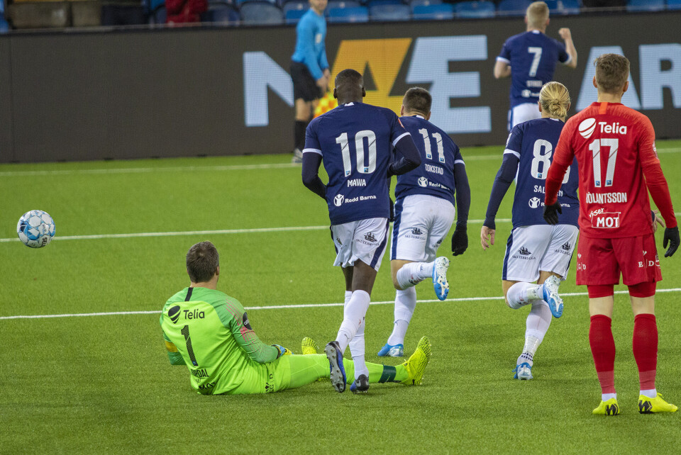 Og mens Godsetunionen omtrent hadde pådratt seg krampe av all disko-dansingen, satt Herman Stengel prikken over i-en med en rakkett i krysset: 6-0 i det 66. minutt.
