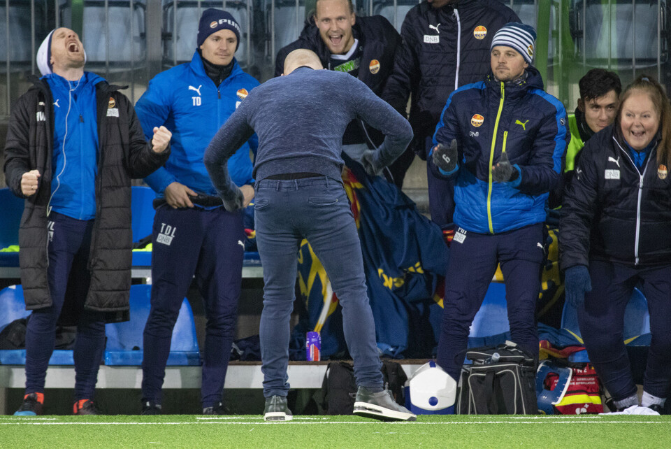 SLAPP JUBELEN LØS: Her er 6-0-seieren et faktum.
