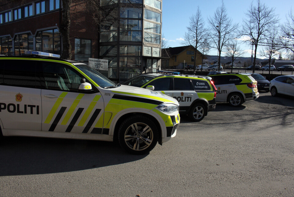 Vinmonopolet i Hokksund ranet av to gutter med finlandshette
