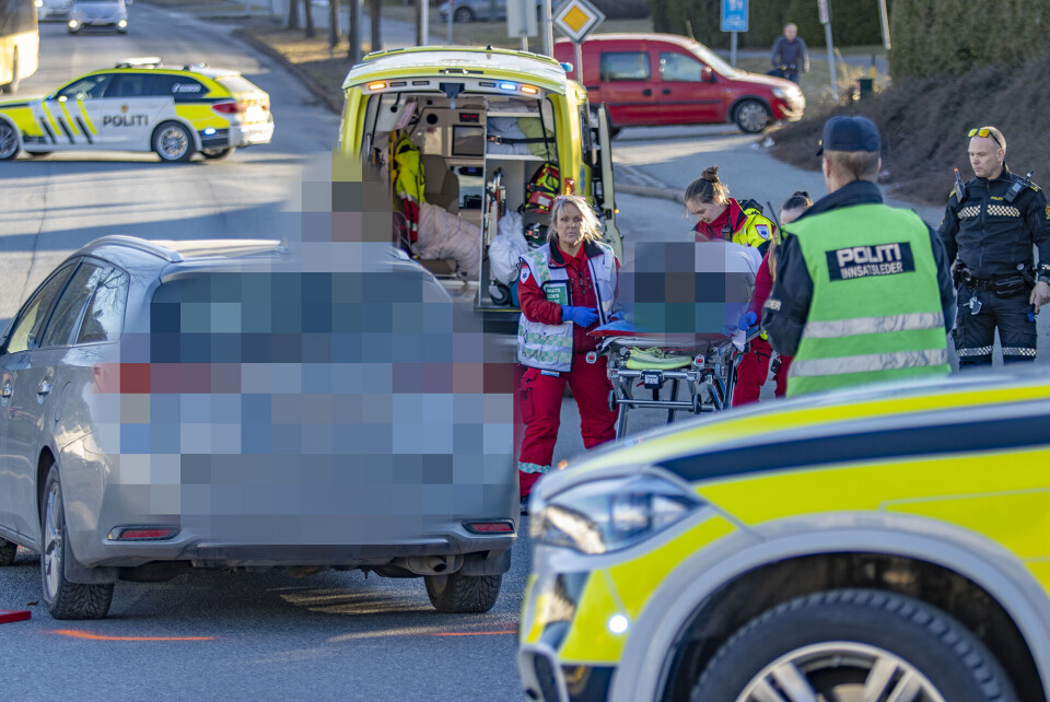 Tenåringsgutt til sykehus etter påkjørsel i fotgjengerfelt