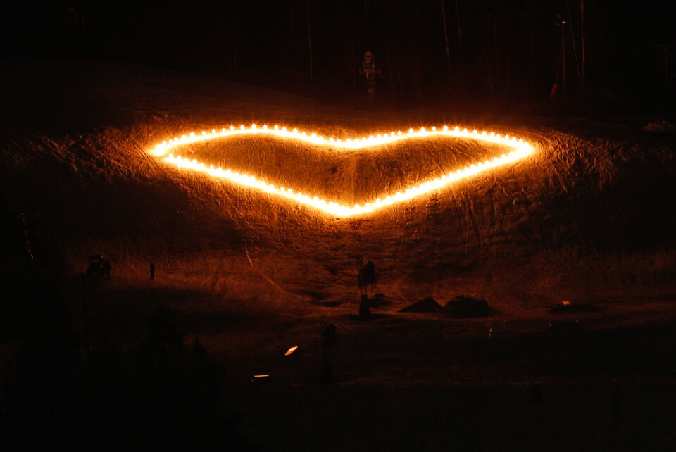 Fikk du med deg nattens flammende kjærlighetshilsen fra Aronsløypa?