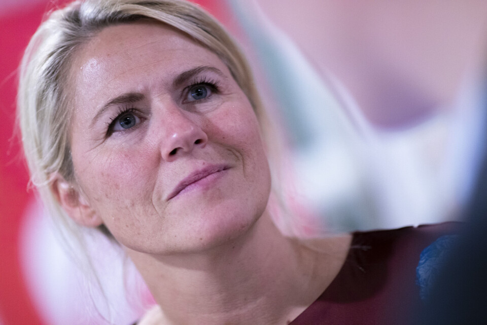 SETTER IKKE FOTEN NED: Ordfører Monica Myrvold Berg mener det ikke er en utfordring med åpne utesteder og alkoholservering i Drammen.