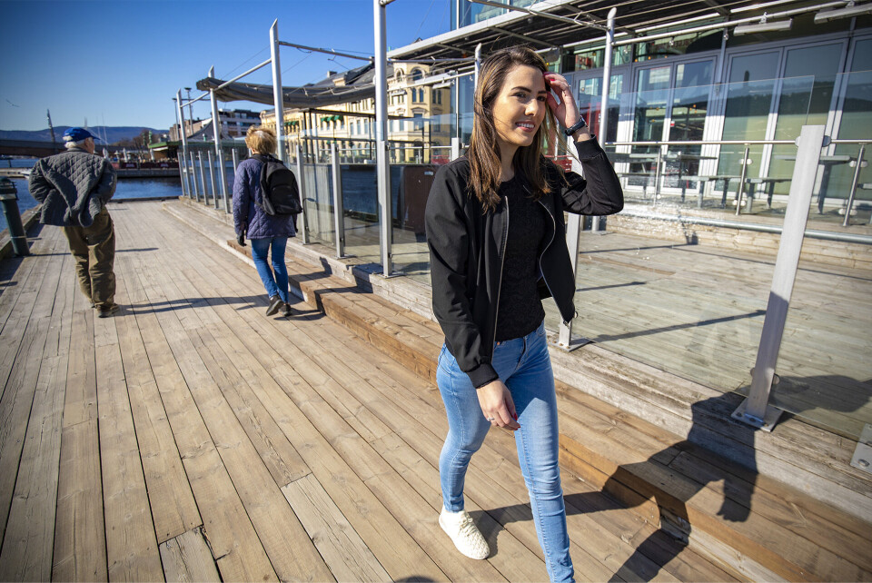 TRIVES I HJEMBYEN: Donjeta er stolt drammenser og tar gjerne en tur langs elvepromenaden.