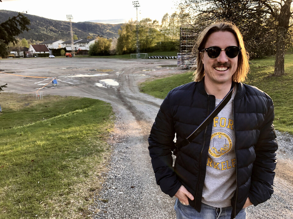 UTEKINO-SJEF: Arrangør Sven Erik Brastad kunne fortelle om to fullsatte forestillinger lørdag, og at alt hadde gått knirkefritt.