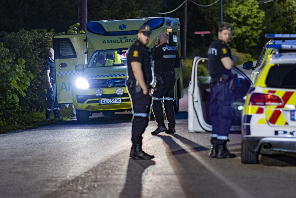Fire pågrepet etter overfall med kniv på privatadresse