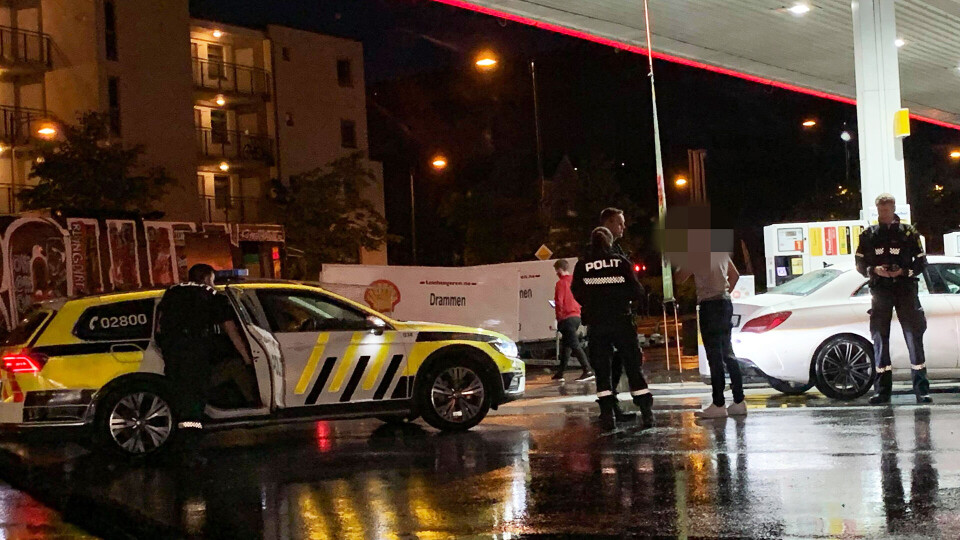 Pågrepet for kjøring i narkorus uten førerkort
