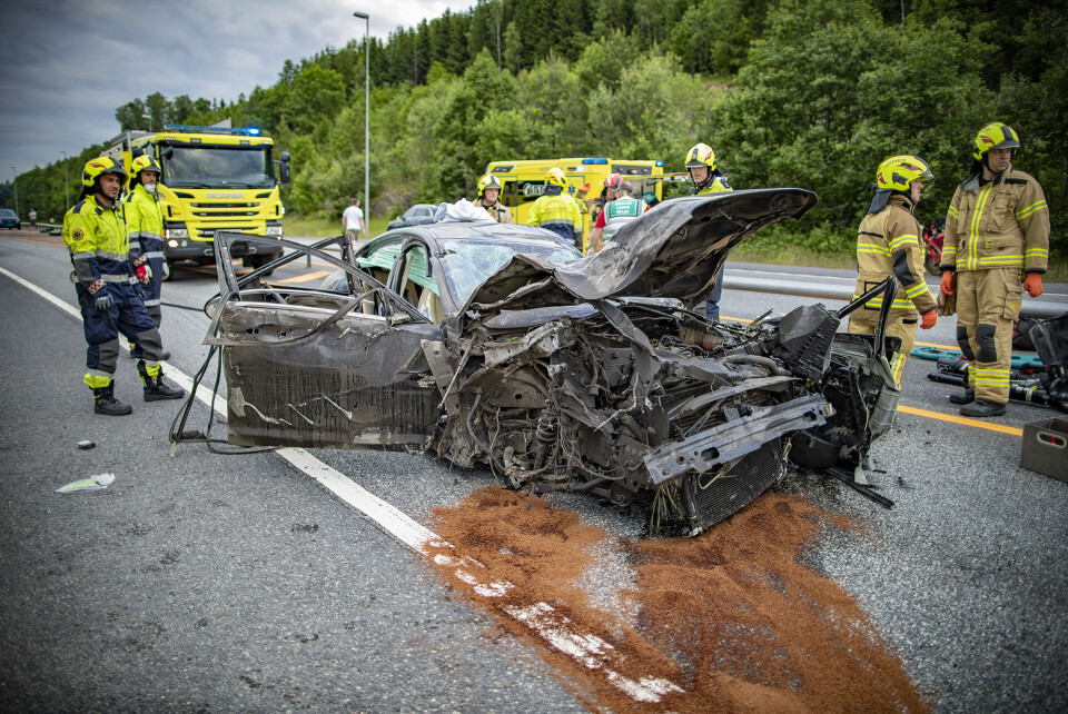 KNUST: Bilen var så godt som ugjenkjennelig etter utforkjøringen, og ferden skal ikke ha stoppet før flere hundre meter etter der vitner så bilen dro av veien og i grøfta.