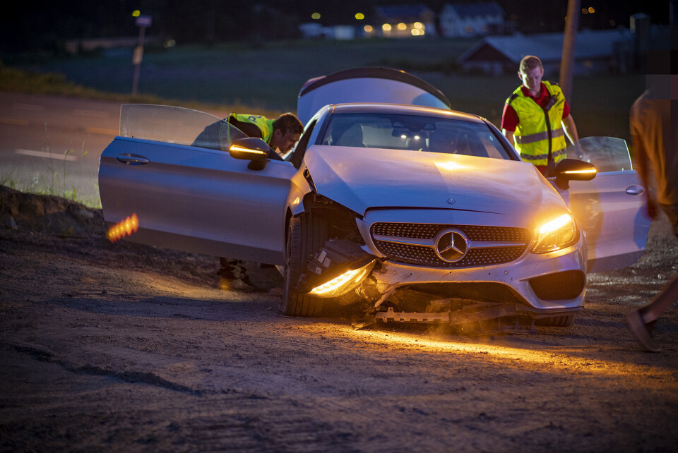 Måtte svinge unna rådyr - vraket Mercedesen
