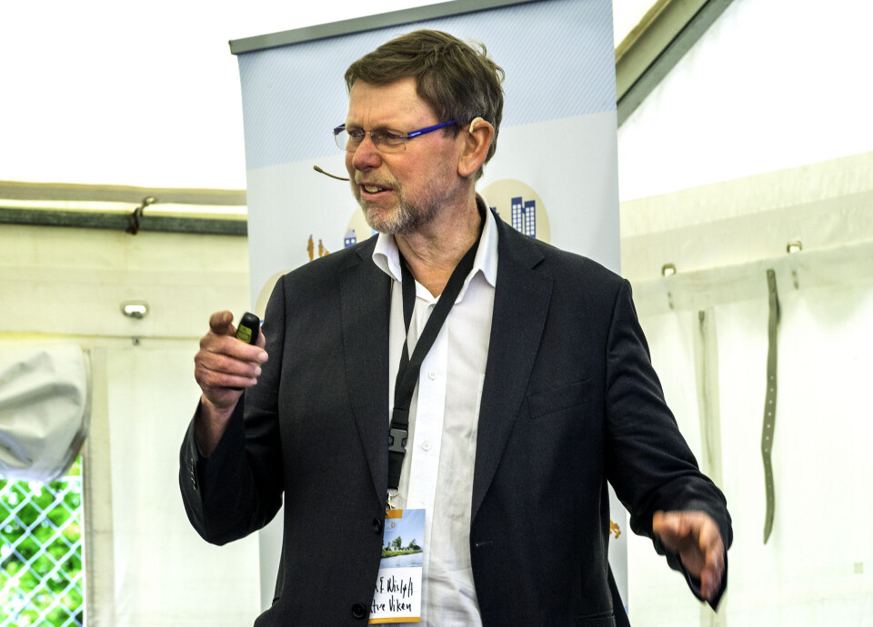 NILS WISLØFF I KJENT STIL: Engasjert, velinformert, veltalende og ambassadør for sykehuset på Brakerøya, her på Fjordkonferanse i 2017.