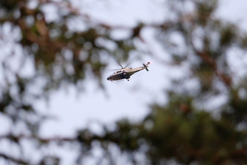 Savnet kvinne funnet i god behold etter helikoptersøk