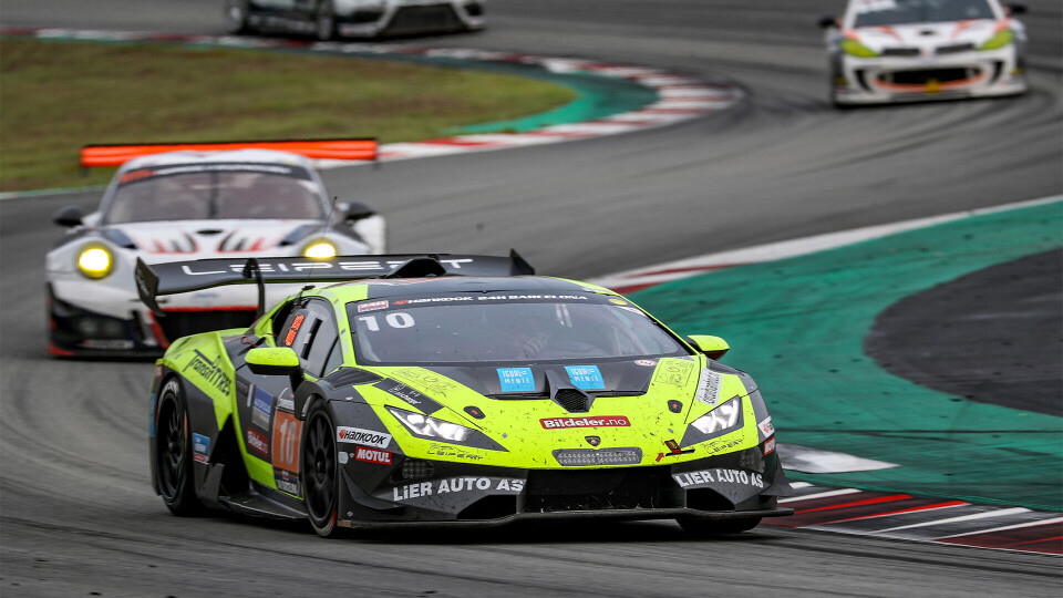 Marcus Påverud (20) debuterer i Lamborghini-cup
