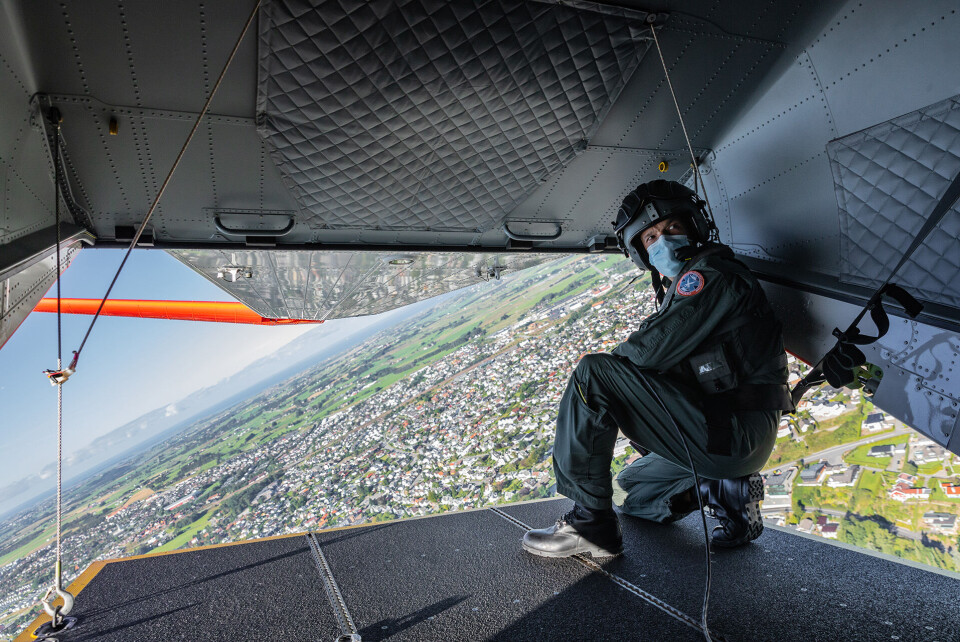 FOTO: ONAR DIGERNES AASE / FORSVARETI utviklingen av helikopteret har det vært lagt stor vekt på å utnytte ny og avansert teknologi for å kunne finne nødstedte under krevende forhold. Blant de teknologiske nyvinningene er en radar som kan detektere små «mål» på svært lang avstand og et nytt mobilsøkesystem som kan lokalisere mobiltelefoner utenfor dekningsområde - også under snøskred.