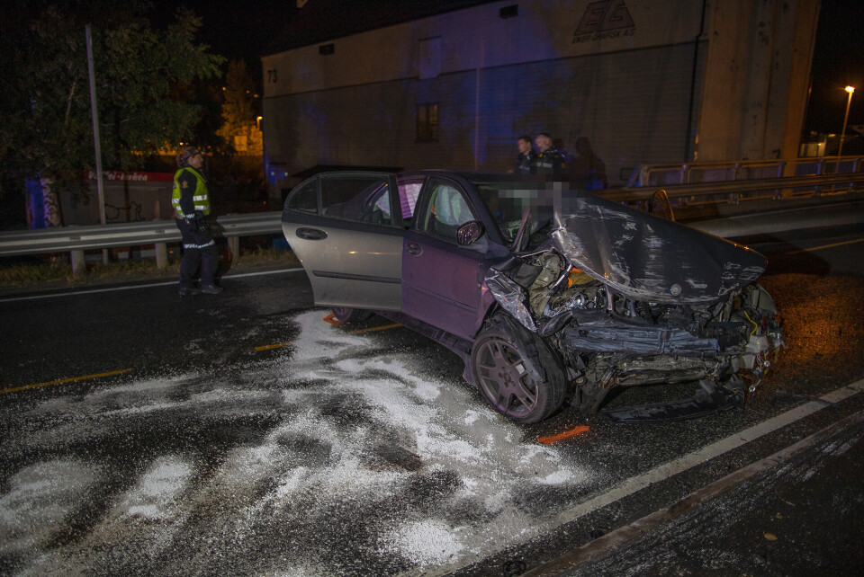 Vraket bilen i fylla - stakk fra stedet