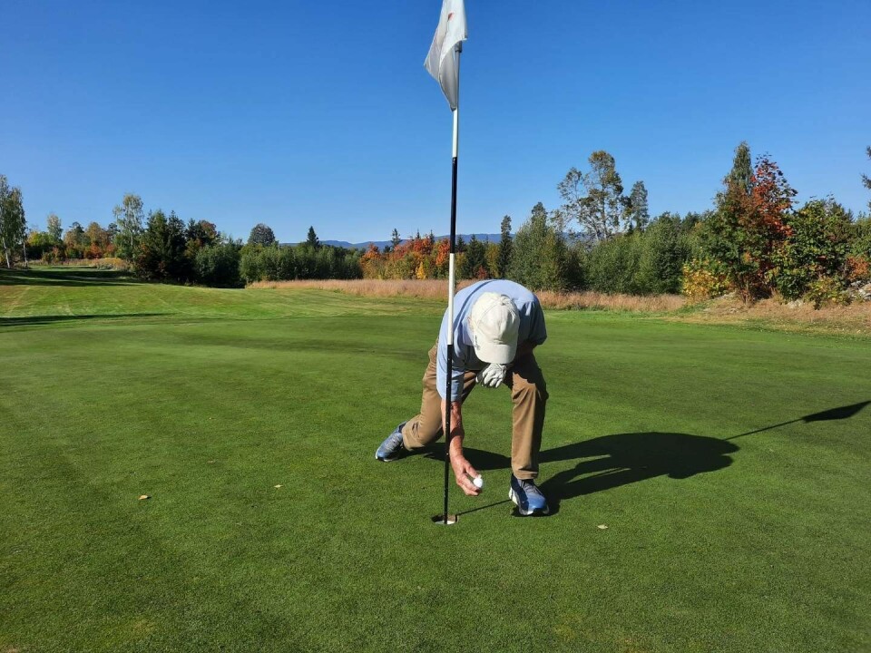 - Han har spilt golf i 30 år og sier det gjelder å holde ut, så kommer alles drøm til slutt - altså en hole-in-one, sier Broz.