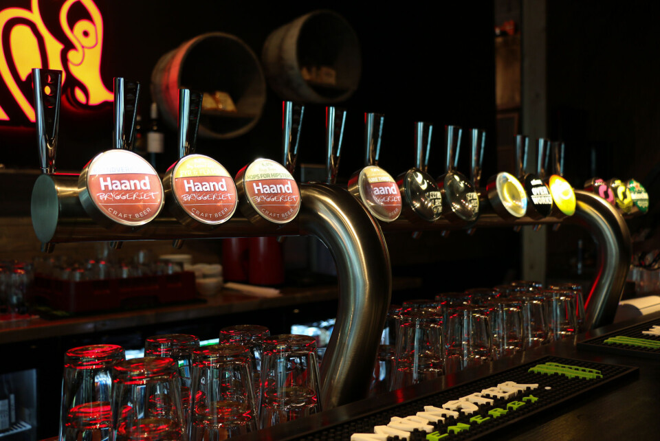 Lokalt øl fra HaandBryggeriet (Drammen), Disko (Lier) og Sleeping Village (Drammen) er på tapp hos Gulating Pub i Drammen.