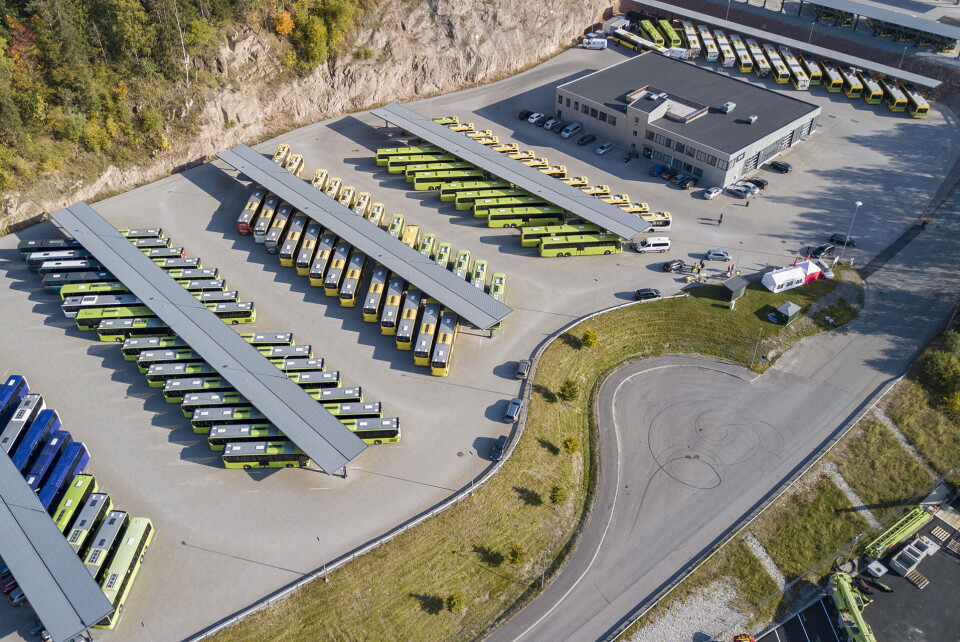 RULLER IKKE EN METER: Bussene som vanligvis trafikkerer Drammen og omegn.