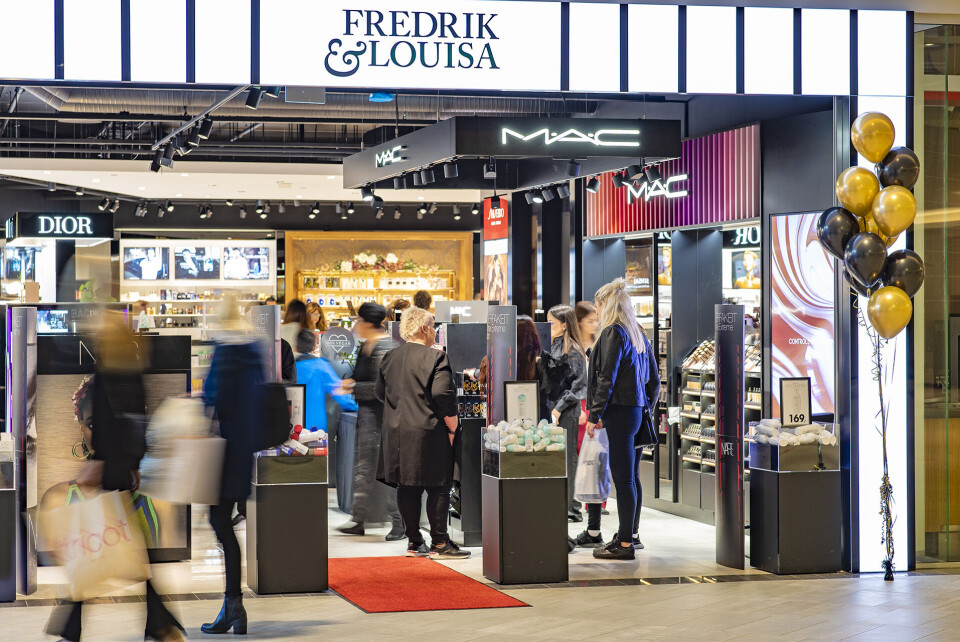 FREDRIK & LOUSIA: Byr på rene taxfree-atmosfæren med gjennomgang fra to innganger - med eier fra Drammen og merker man ikke finner i andre butikker. Her var det stor trafikk!