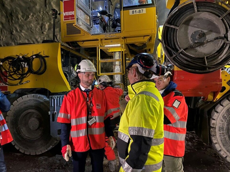 Høie møtte tunnelarbeiderne for å snakke om psykisk helse