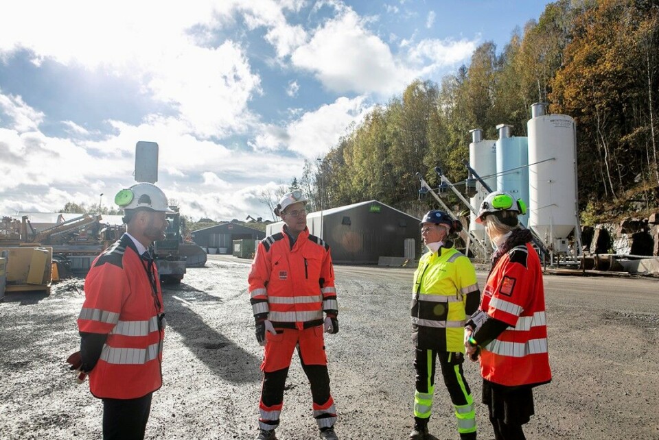 Høie møtte tunnelarbeiderne for å snakke om psykisk helse